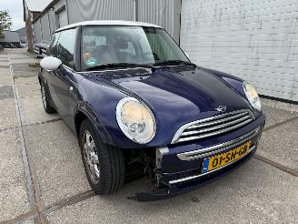 krockskadad bil auto Mini Cooper 1.6 Cooper Seven 2006/1