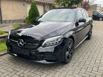 Auto incidentate Mercedes C-klasse 300 de AMG Line PANO LED NAVI CAMERA MOTOR DEFECT 2020/1