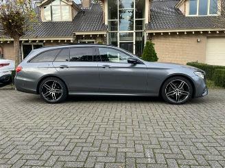 Mercedes E-klasse 220 d AMG LINE PANORAMADAK NIGHT WIDESCREEN LED picture 2