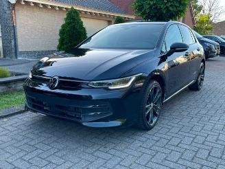 damaged passenger cars Volkswagen Golf 1.5 eTSI DSG NAVI CAMERA PDC 2025/8