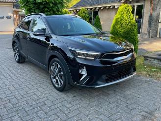 krockskadad bil auto Kia Stonic 1.0 DCT SPIRIT CAMERA NAVI PDC 2024/11