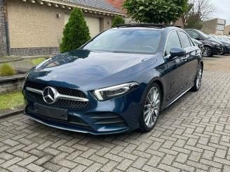 Voiture accidenté Mercedes A-klasse 200 AMG LINE PANO LED NAVI CAMERA 2019/9