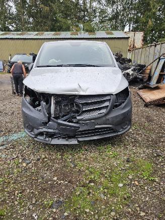 Uttjänta bilar bedrijf Mercedes Hilux VITO 114 CDI LANG 2019/1