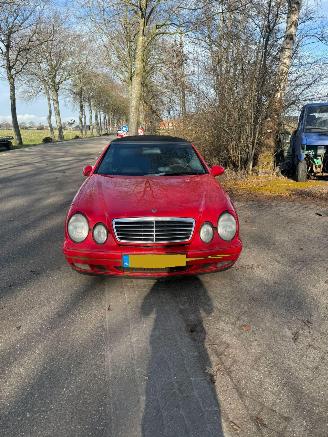 Coche siniestrado Mercedes CLK CLK 200 CABRIO 1998/6