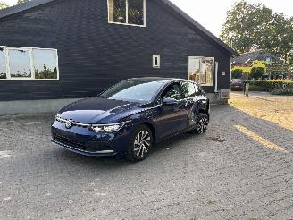 krockskadad bil auto Volkswagen Golf VIII HYBRIDE PLUG IN AUTOMAAT NAVI CLIMA CAMERA LED VIRT DASH CRUISE B.J  12-2023 2023/12