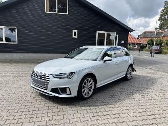 uszkodzony samochody osobowe Audi A4 AVANT AUTOMAAT 2.0 S Line NAVI CLIMA LED CRUISE B.J 06-2019 2019/6
