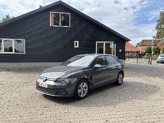 Voiture accidenté Volkswagen Golf Hybride eTSI Automaat Navi Clima Camera Led B.J 2023 2023/5
