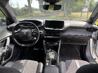 Peugeot 2008 GT LINE 130 PK AUTOMAAT NAVI CLIMA CAMERA LED VIRT DASH B.J 2022 picture 5