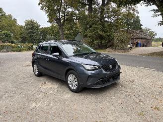 Schadeauto Seat Arona TSI STYLE 110 PK NAVI CLIMA CAMERA LED CRUISE PDC VIRTUEEL DASH B.J 2024 2024/3