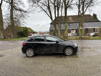 Seat Ibiza STYLE NAVI CLIMA CRUISE B.J 2020 PLAATSCHADE picture 7