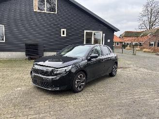 Schadeauto Opel Corsa FACELIFT SPORT GS LINE 102 PK NAVI CLIMA VIRT DASH LED B.J 2024 2026/2