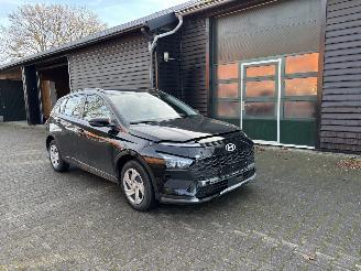 Vaurioauto  passenger cars Hyundai Bayon AUTOMAAT 100 PK NAVI AIRCO CAMERA B.J 11-2025 2025/11