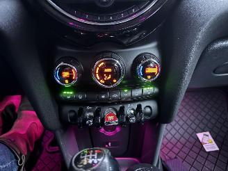 Mini One 1.5 EDITION SPORT CLIMA ABS PDC B.J 11-2018 SCHROEFSCHADE picture 10