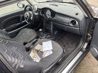 Mini Mini ONE PANORAMADAK AIRCO B.J 2003. APK MAART 2027 picture 11