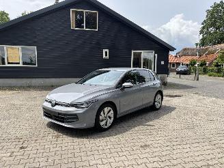 Vaurioauto  passenger cars Volkswagen Golf 8.5 1.5 EDITION CLIMA CAMERA LED PDC B.J 2025 FACELIFT lichte schade 2025/1