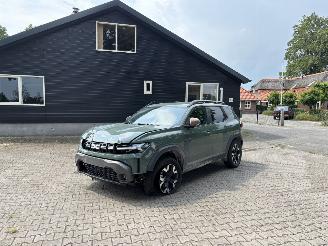 Vaurioauto  passenger cars Dacia Duster AUTOMAAT 1.6 HYBRIDE NAVI CLIMA CAMERA PDC LED B.J 12-2024 2024/12