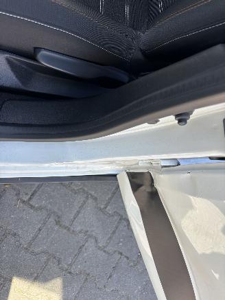 Dacia Sandero STEPWAY TCE EDITION AIRCO CAMERA LED PDC B.J 04-2025 picture 16