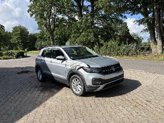 Voiture accidenté Volkswagen T-Cross TSI 110 PK AUTOMAAT NAVI CLIMA CAMERA VIRT DASH B.J 09-2023 2023/9