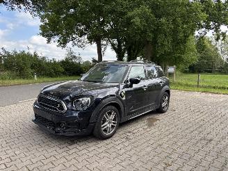 Vaurioauto  passenger cars Mini Countryman COOPER SPORT HYBRIDE PLUG IN SE 4AWD AUTOMAAT NAVI CLIMA LEER LED PDC STOELVERW B.J 12-2019 2019/12