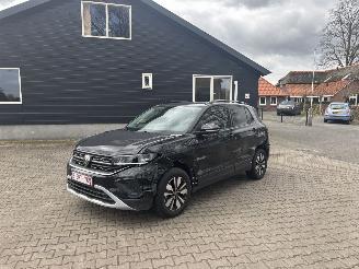 Avarii autoturisme Volkswagen T-Cross AUTOMAAT 116 PK NAVI CLIMA CAMERA B.J 12-2024 FACELIFT 2024/12