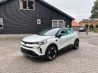 skadebil auto Renault Captur 6 E TECH HYBRIDE AUTOMAAT NAVI CLIMA CAMERA B.J 10-2025 NEW MODEL 2026/10