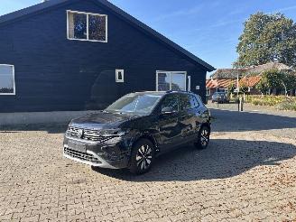 Voiture accidenté Volkswagen T-Cross AUTOMAAT 116 PK NAVI CLIMA CAMERA B.J 12-2024 2024/12