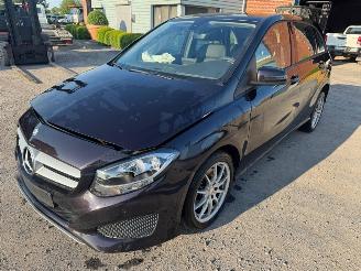 Vaurioauto  passenger cars Mercedes B-klasse  2015/5
