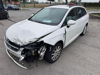 Vaurioauto  passenger cars Seat Ibiza ST REFERENCE 2014/2