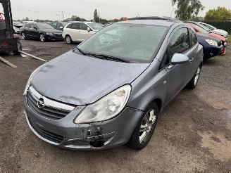 krockskadad bil auto Opel Corsa D 2009/3