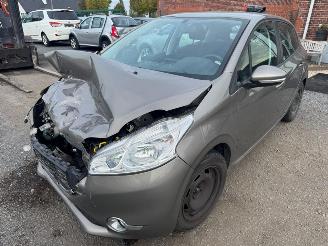 skadebil auto Peugeot 208 I  ACTIVE 2014/4