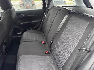 Peugeot 308  picture 16
