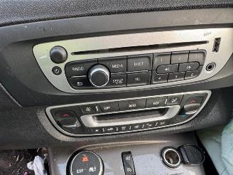 Renault Scenic  picture 16