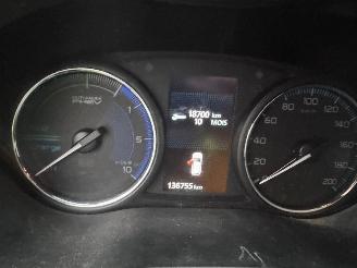 Mitsubishi Outlander BLACK EDITION picture 14