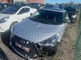 skadebil auto Hyundai Veloster  2013/9