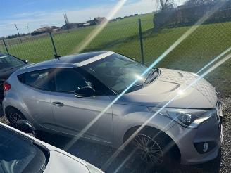 Hyundai Veloster  picture 3