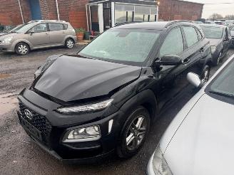 Damaged car Hyundai Kona  2018/8