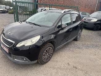 Coche accidentado Peugeot 2008  2014/5