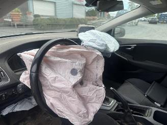 Volvo V-40 V 40 KINETIC picture 12
