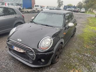 skadebil auto Mini One D 2016/8
