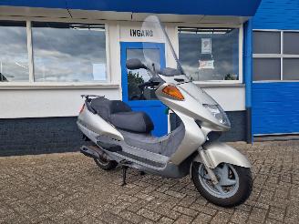 skadebil motor Honda  PANTHEON 150CC 2-STROKE 2001/10