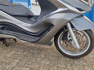 Piaggio X10 X10 500CC MOTOR SCOOTER picture 6