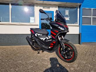 krockskadad bil motor Aprilia  SR GT 125 CC 2024/9