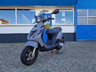 Piaggio  ZIP 45KM BROM E5 picture 14