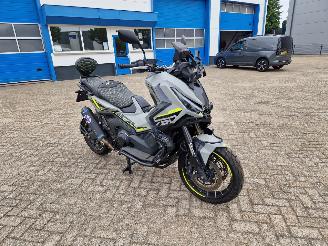 Honda  X-ADV 750 FULL OPTIONS picture 2
