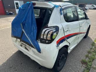 Peugeot 108 108, Hatchback, 2014 1.0 12V VVT-i picture 4