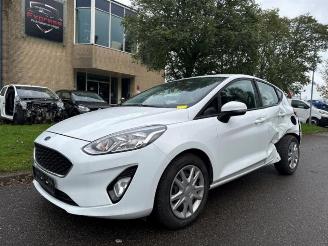 Salvage car Ford Fiesta Fiesta 7, Hatchback, 2017 1.1 Ti-VCT 12V 85 2018
