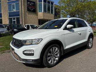 Vrakbiler auto Volkswagen T-Roc T-Roc, SUV, 2017 1.0 TSI 12V BlueMotion 2018