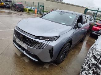 Vrakbiler auto Peugeot 3008 3008 III, MPV, 2023 e-3008 210 73 kWh 2025/4