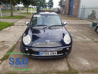 Auto da rottamare Mini Cooper Mini One/Cooper (R50), Hatchback, 2001 / 2007 1.6 16V One 2005/5