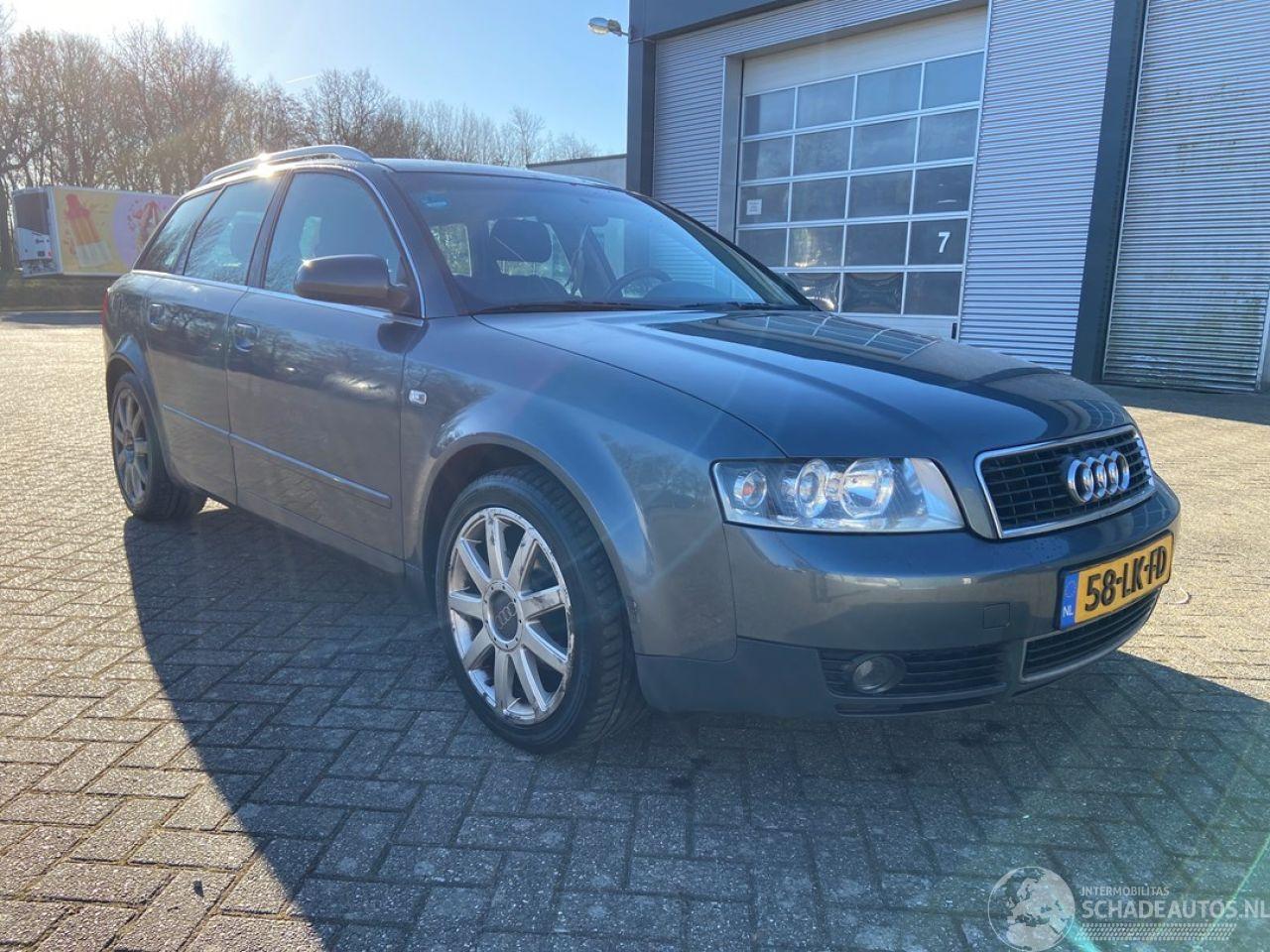 Audi A4 2.0 20V Combi/o  Benzine 1,984cc 96kW (131pk) FWD